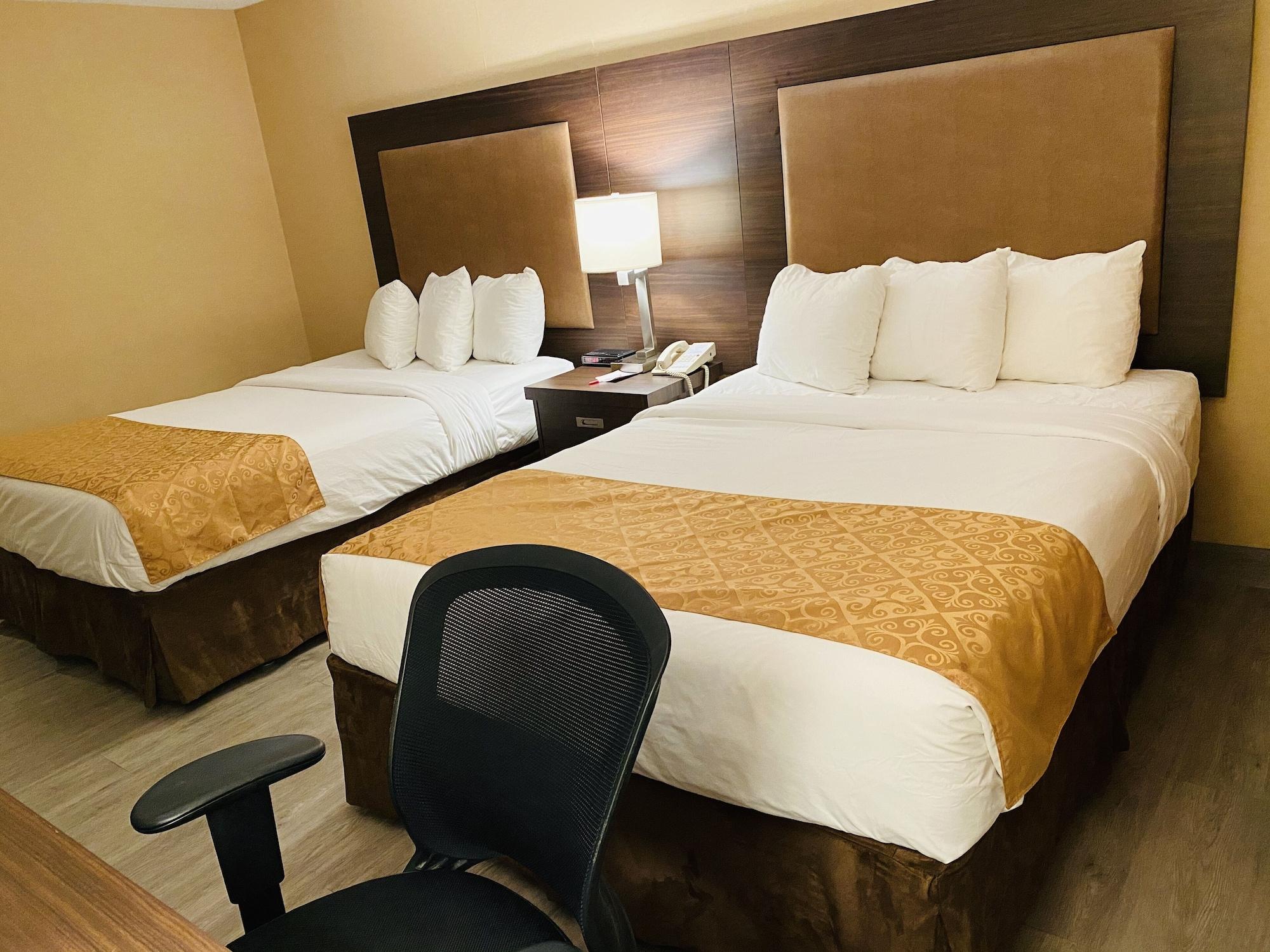 Ramada By Wyndham Belleville Harbourview Conference Center Kültér fotó